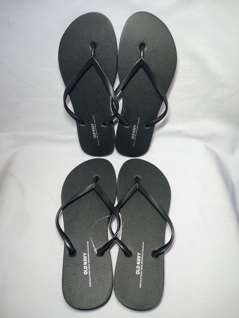 2 PAIRS Old Navy Size 6 Women Flip Flops Sandals Sugarcane Blend Plant-Based